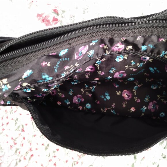 Nwot, black floral lesportsac crossbody. - Picture 13 of 16
